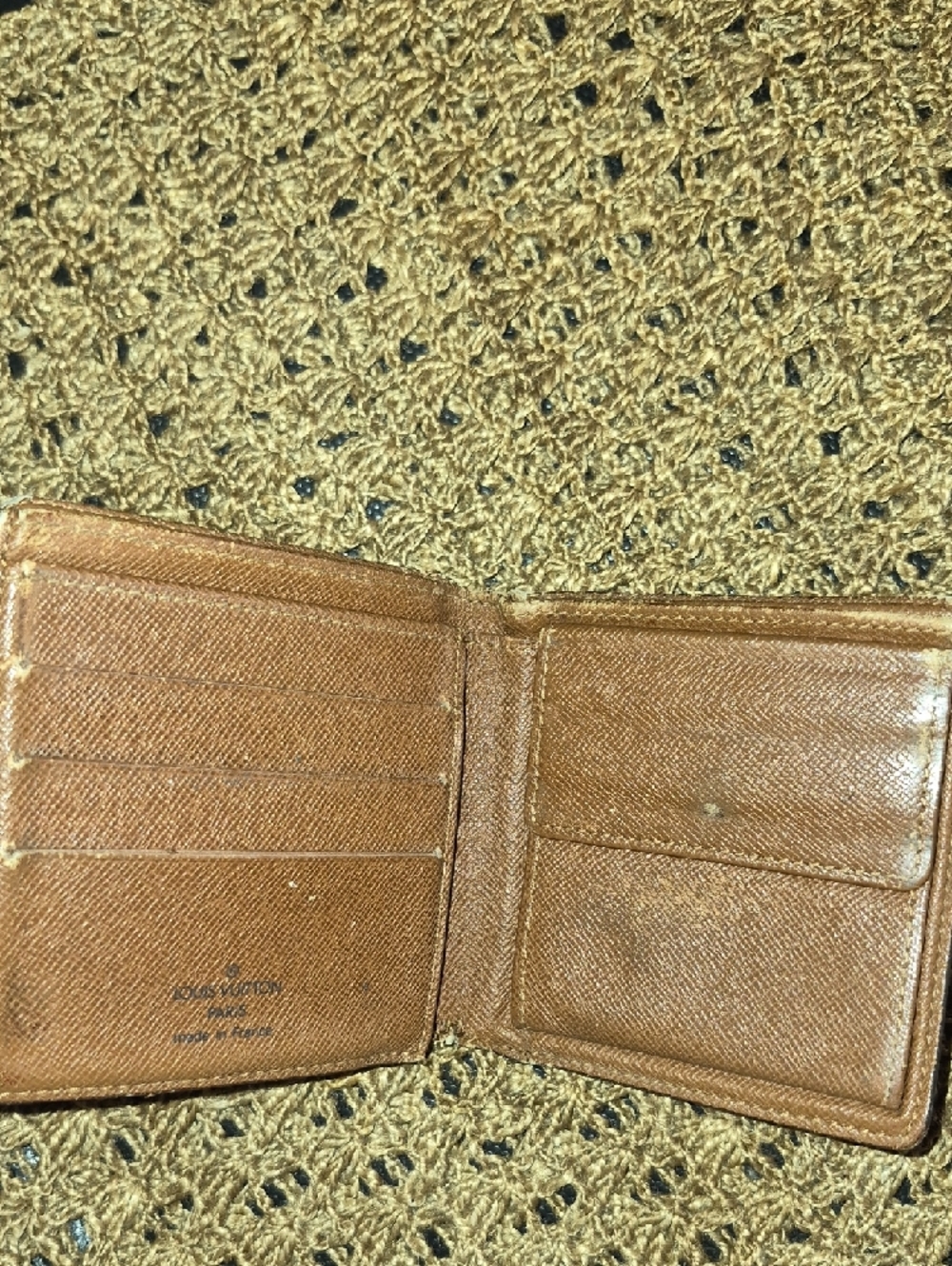 Louis Vuitton Monogram Canvas Bi-fold Wallet - Picture 2 of 8